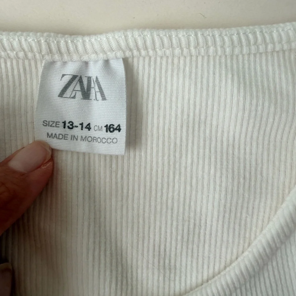 ZARA White Ribbed Knit Ruffle Sleeve Top | 100% Cotton Puff Sleeve Blouse